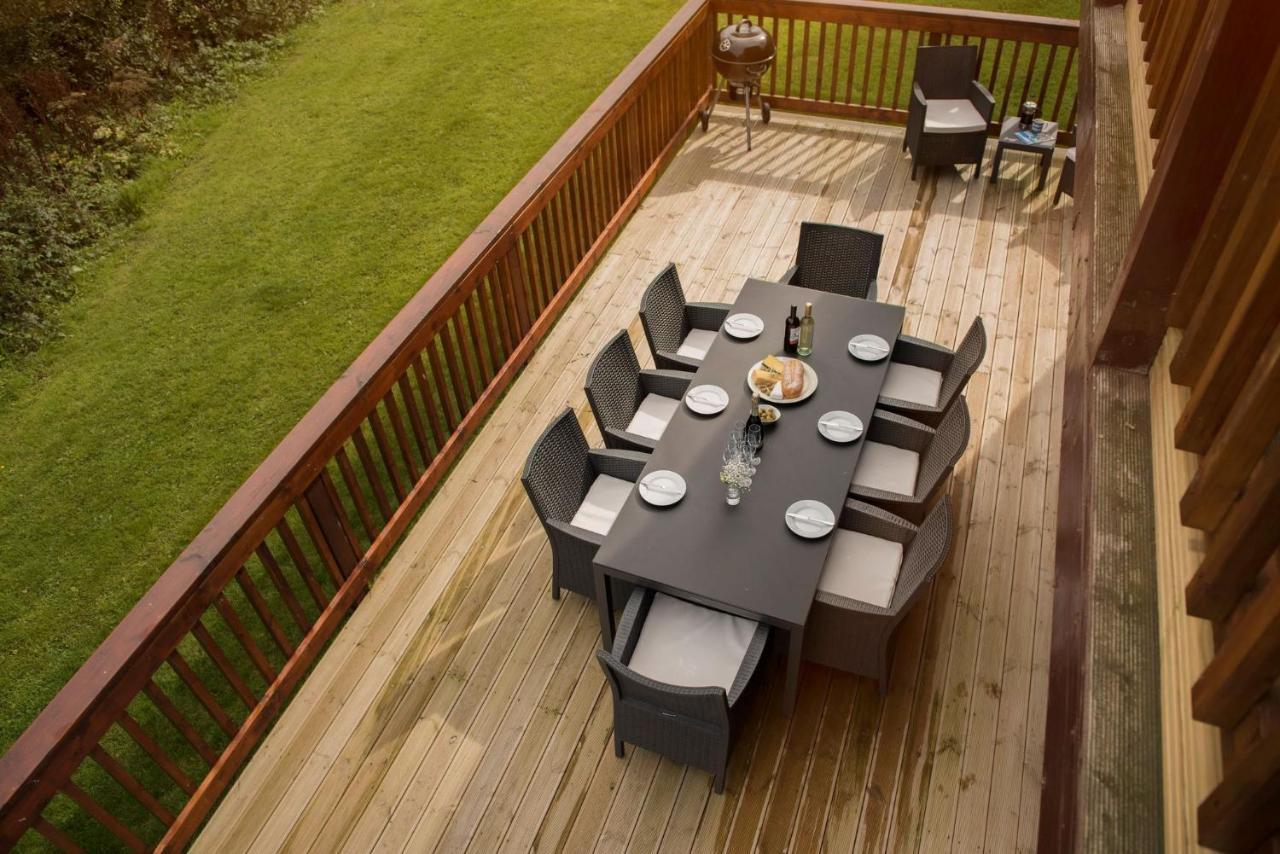 Skylark Sleeps 8 Private Hot Tub & Dogs Welcome Nr Padstow, Resort Pool Bar & Watersports St Columb Major Ngoại thất bức ảnh